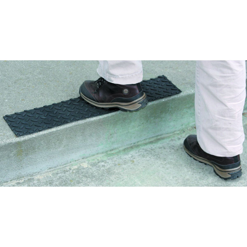 Self-Adhesive Rubber Safety Mat with Tread Surface L4017