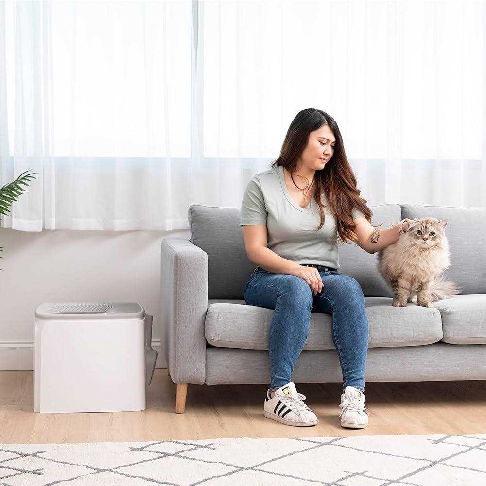 Square Top Entry Cat Litter Box with Scoop T575030