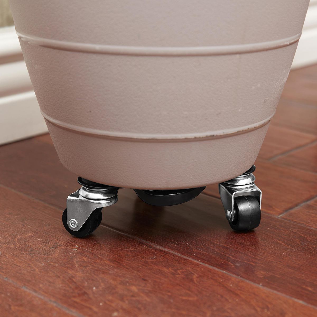 3-Wheel Steel Dolly 200 lb. Capacity S43556