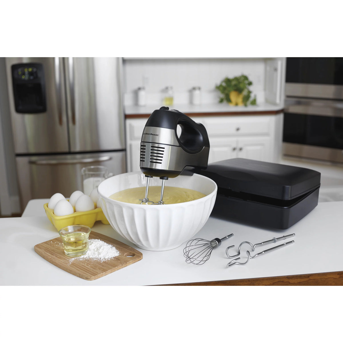 6-Speed Hand Mixer with QuickBurst, Black V230