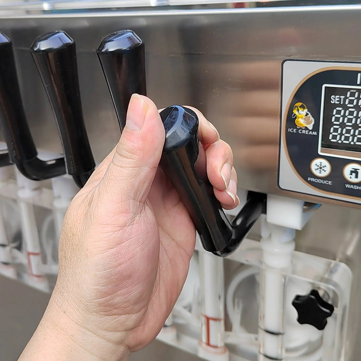 Soft Serve Ice Cream Machine with Transparent Dispenser R3373