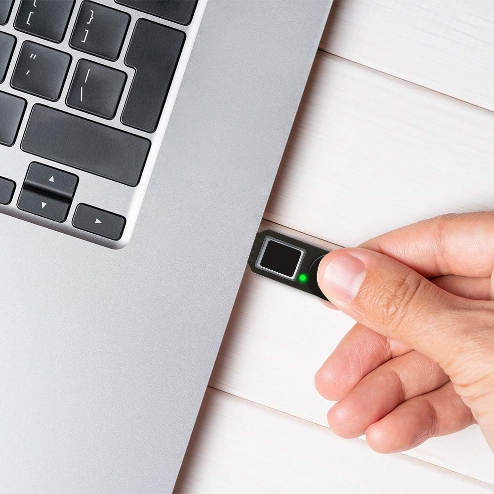 Black FIDO2 Security Key USB A W1846
