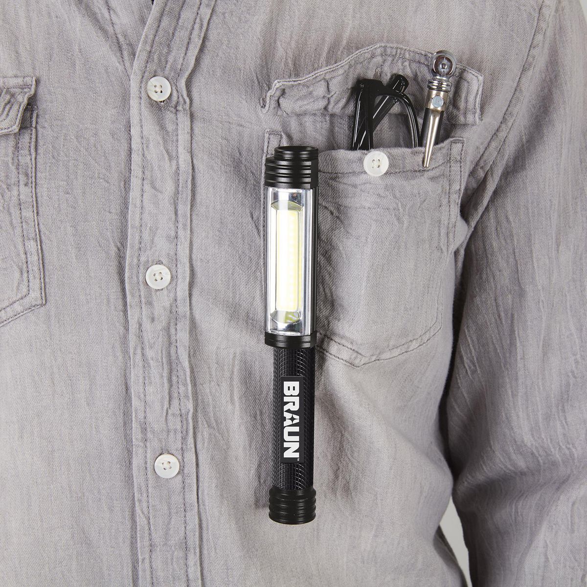 300 Lumen Magnetic Pocket Work Light A58905