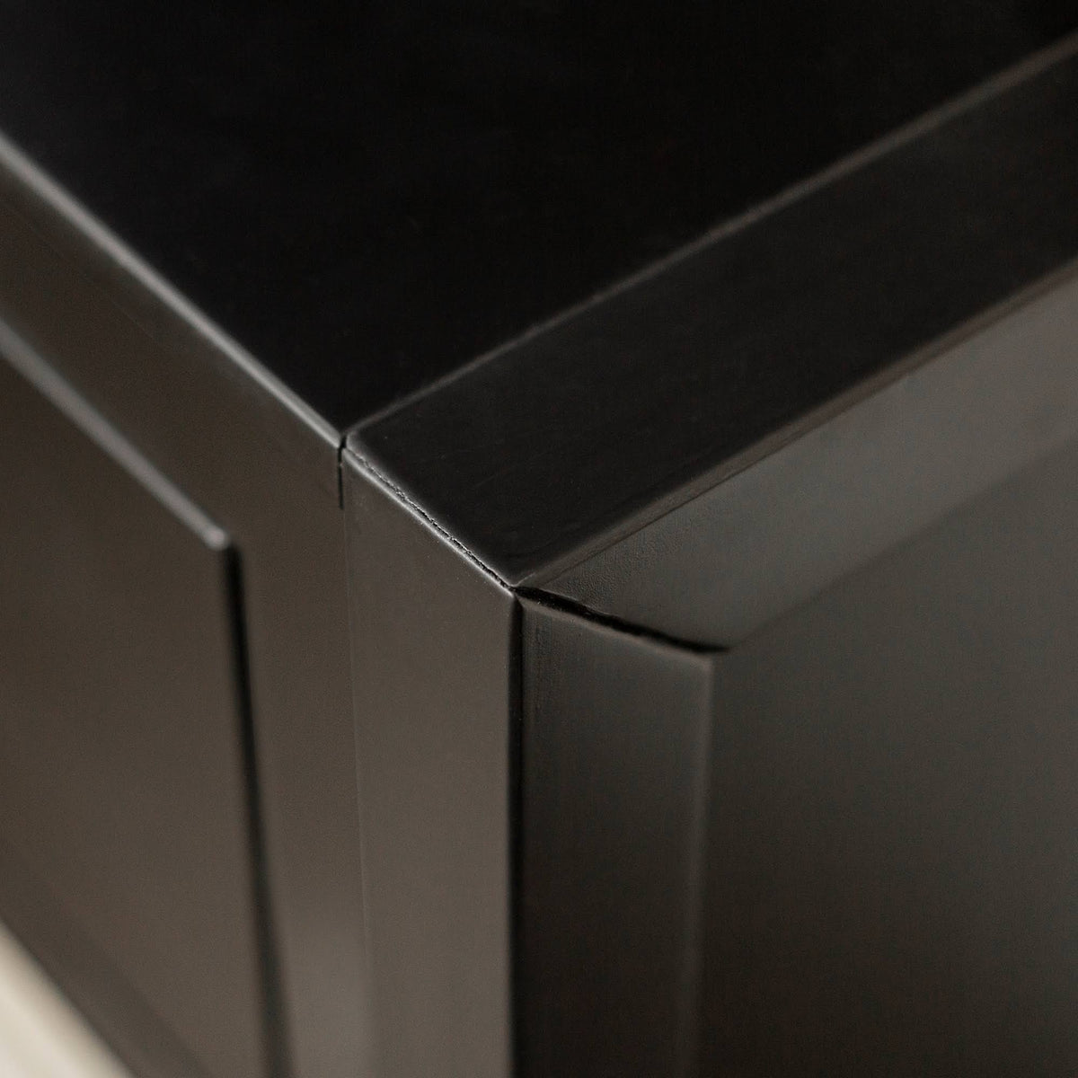 Walnut 1-Drawer Nightstand T1369