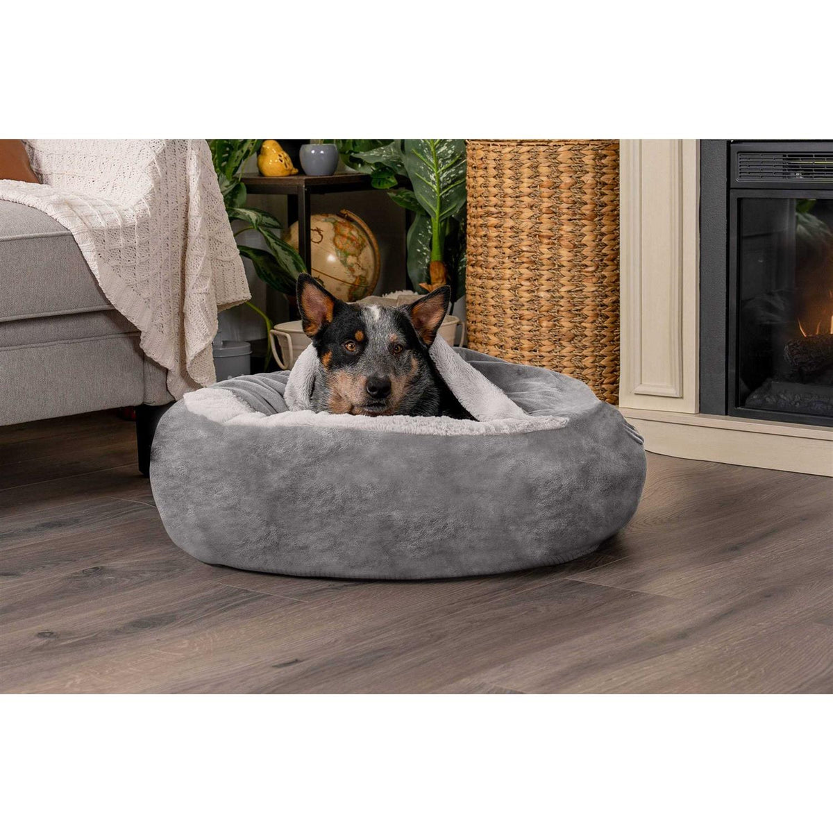 Velvet Faux Fur Hooded Donut Bed C723756