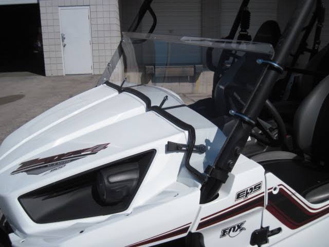 Windshield M937677