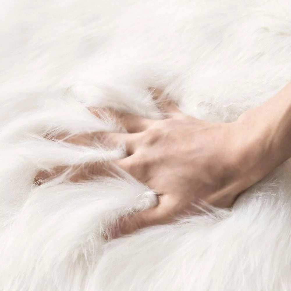 White 4x6 Ft Faux Sheepskin Fluffy Shaggy Rug O655