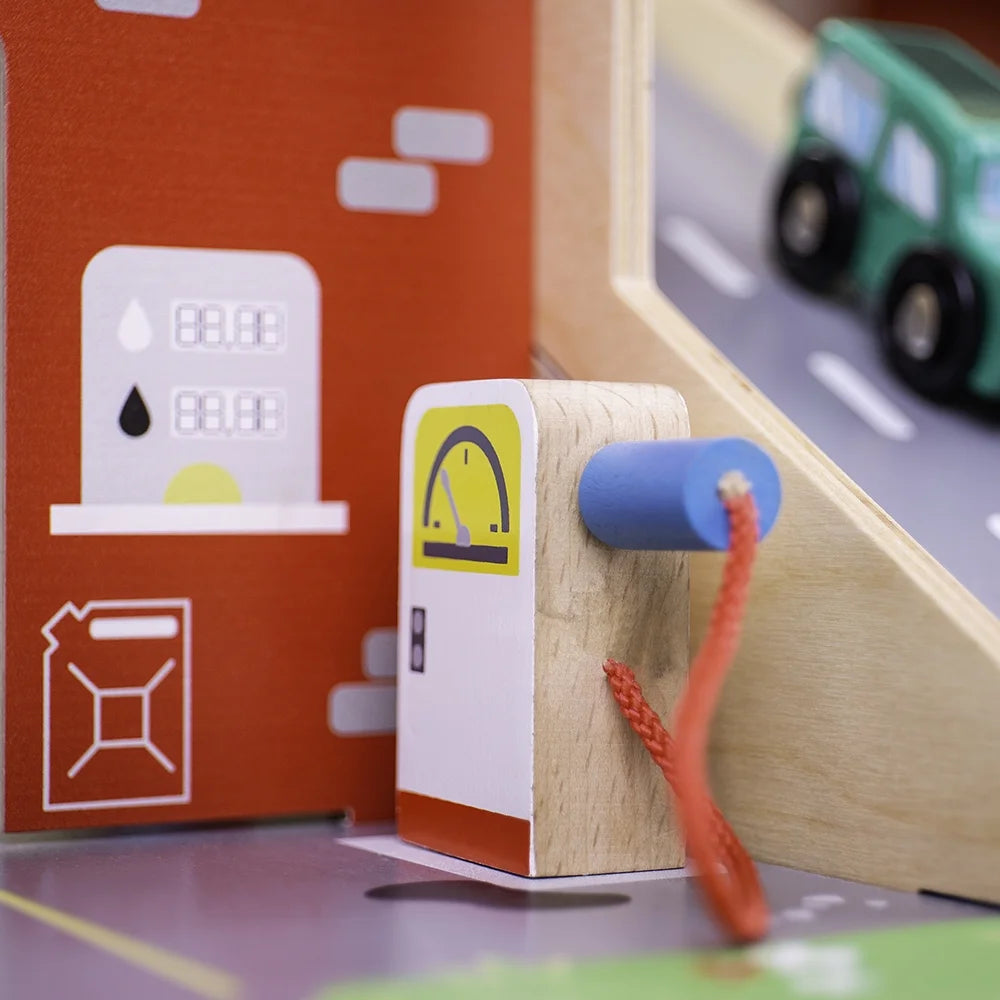 Park & Play Garage R37988