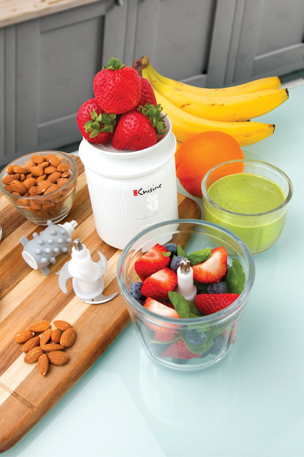 Cordless Rechargeable Chopper With Scale And Two Glass Bowls And 2 Blades H850088