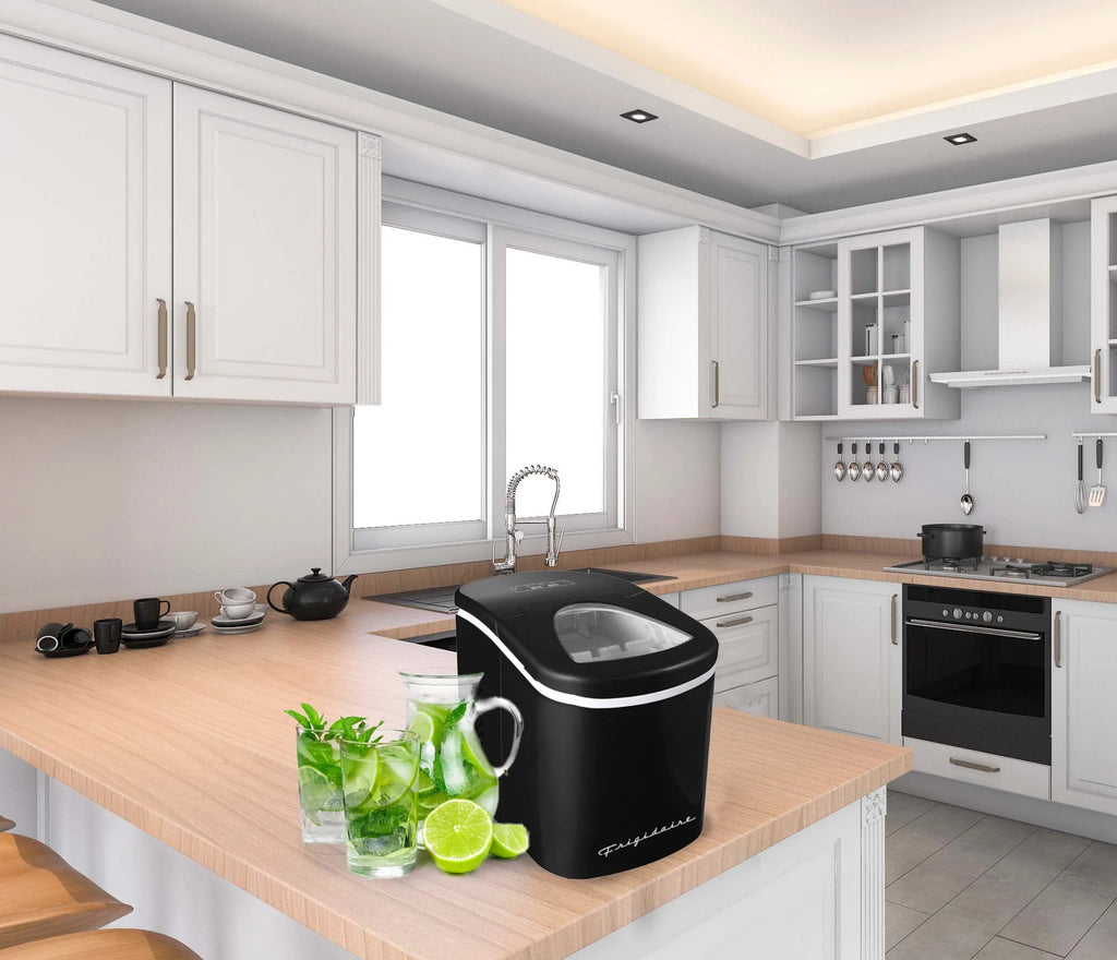 Retro Bullet Ice Maker Q59645